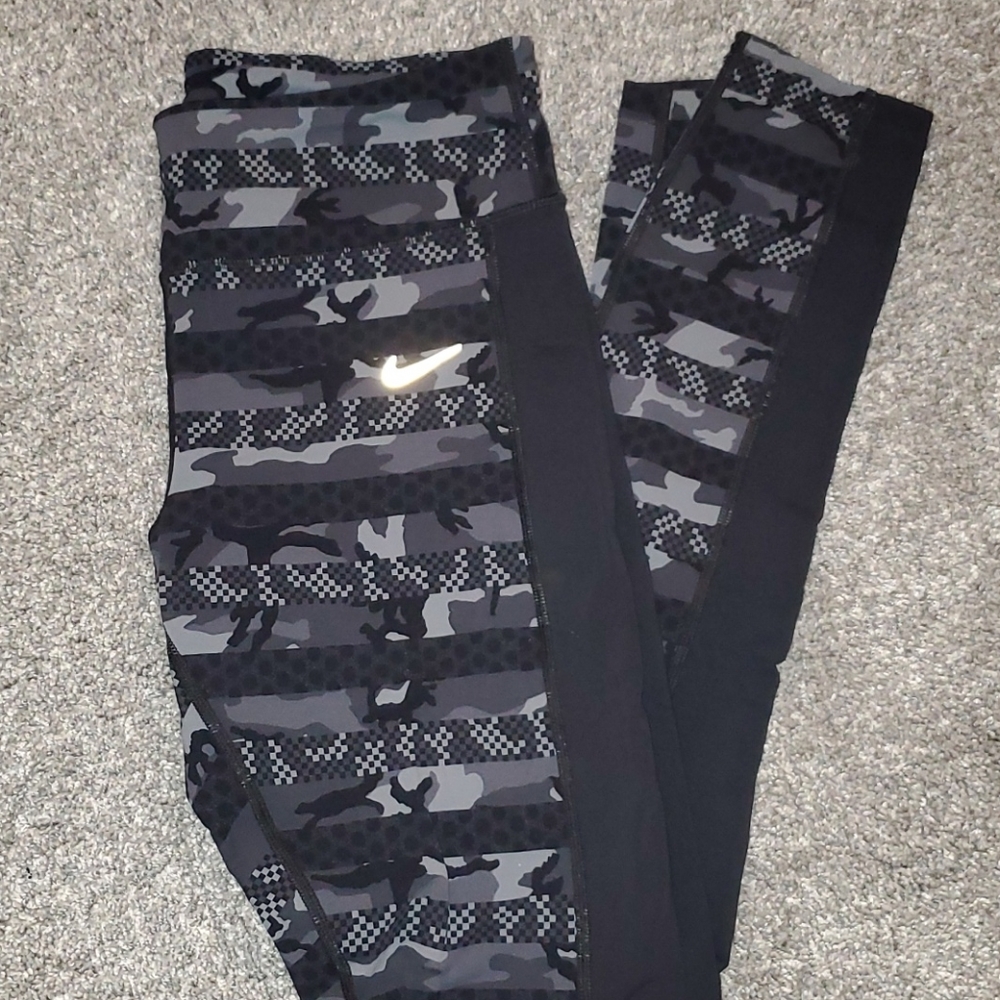 Nike leggings